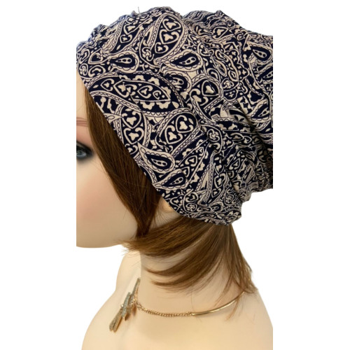 BONNET FEMME A MOTIF